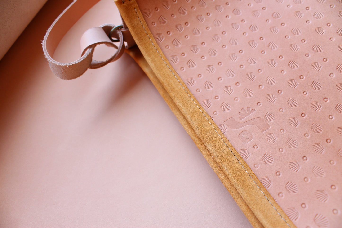 Medium Las Palmas Tote