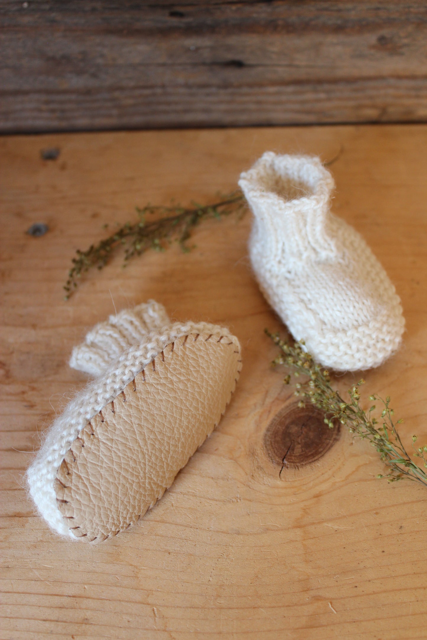 Knitted Bebe Booties