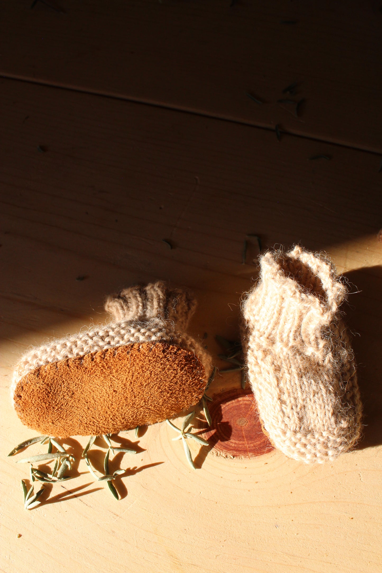 Knitted Bebe Booties
