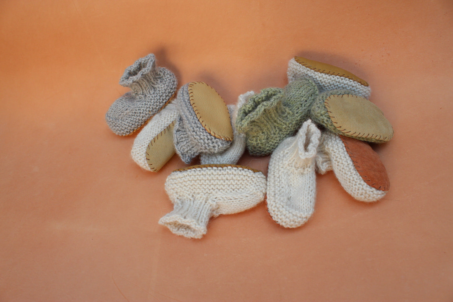 Knitted Bebe Booties