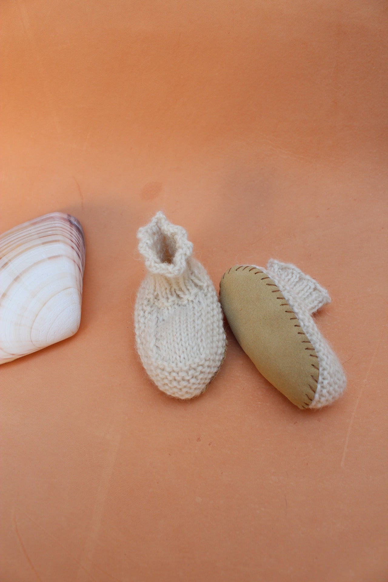 Knitted Bebe Booties
