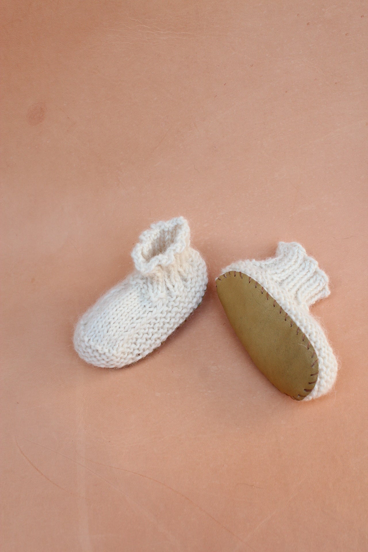 Knitted Bebe Booties
