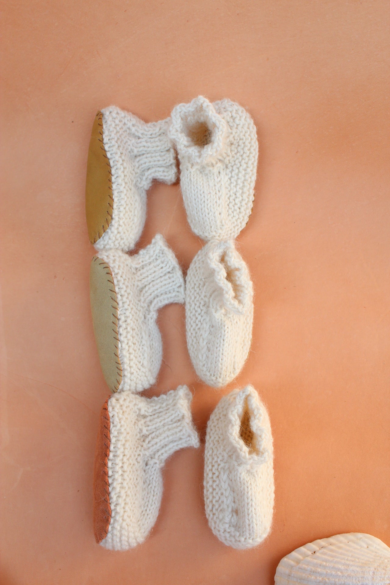 Knitted Bebe Booties