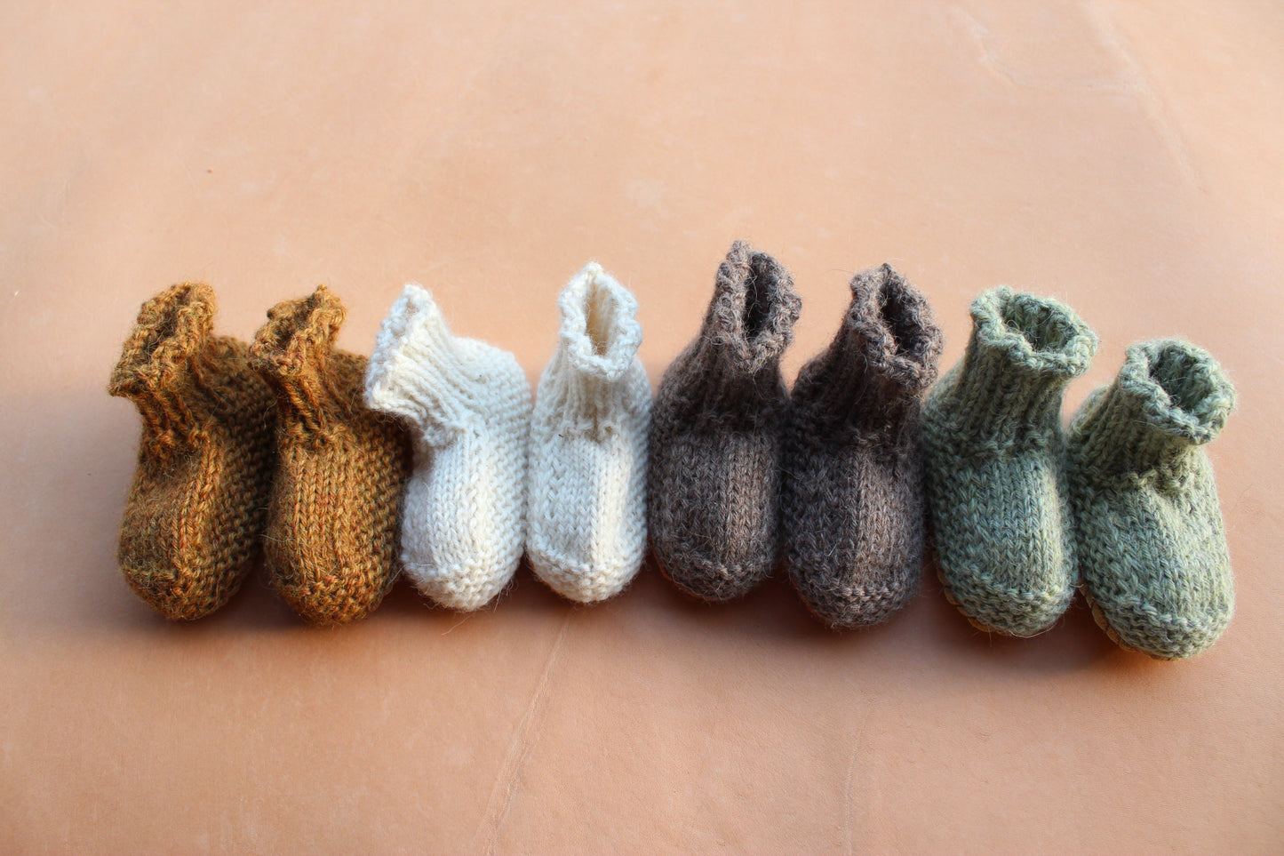 Knitted Bebe Booties