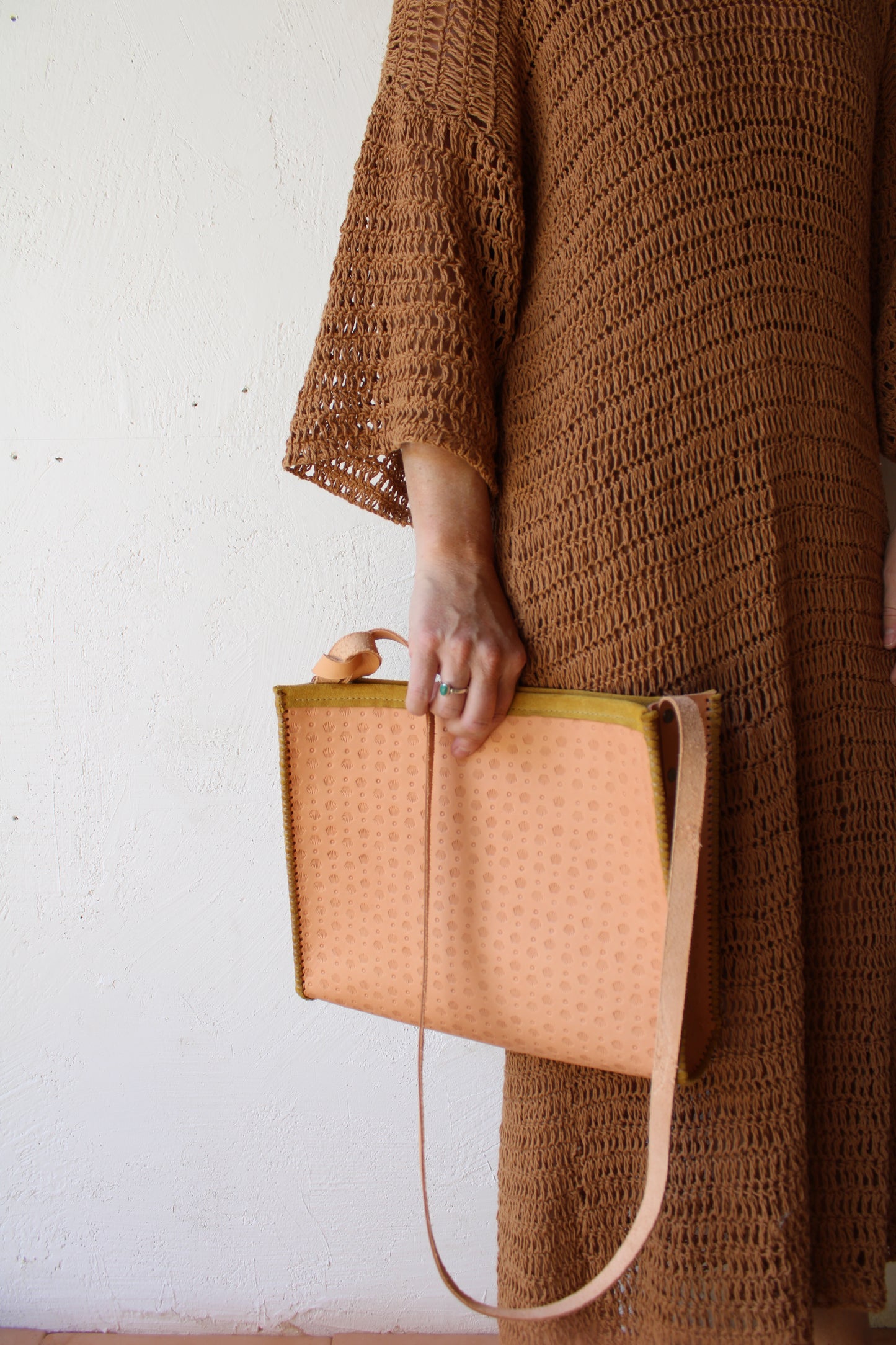 Medium Las Palmas Tote