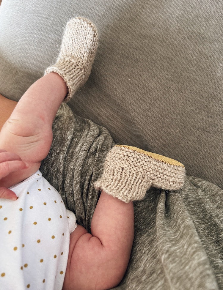 Knitted Bebe Booties
