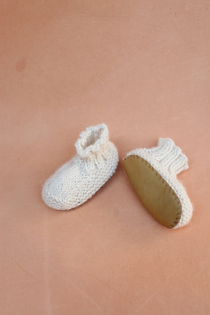 Knitted Bebe Booties