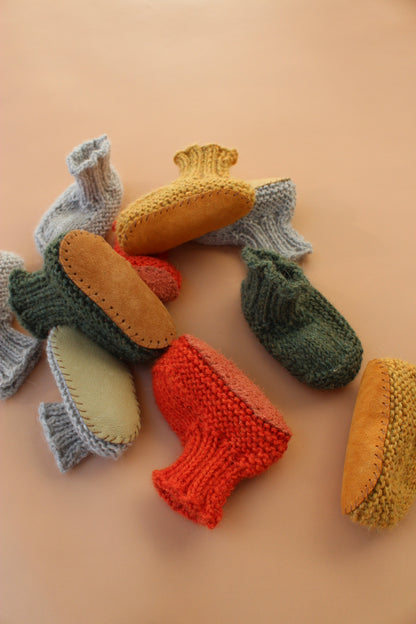 Knitted Bebe Booties
