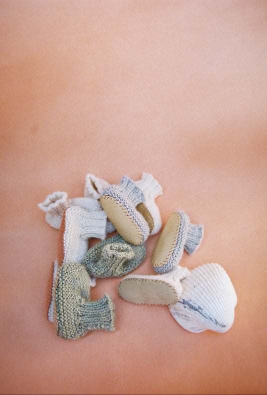 Knitted Bebe Booties