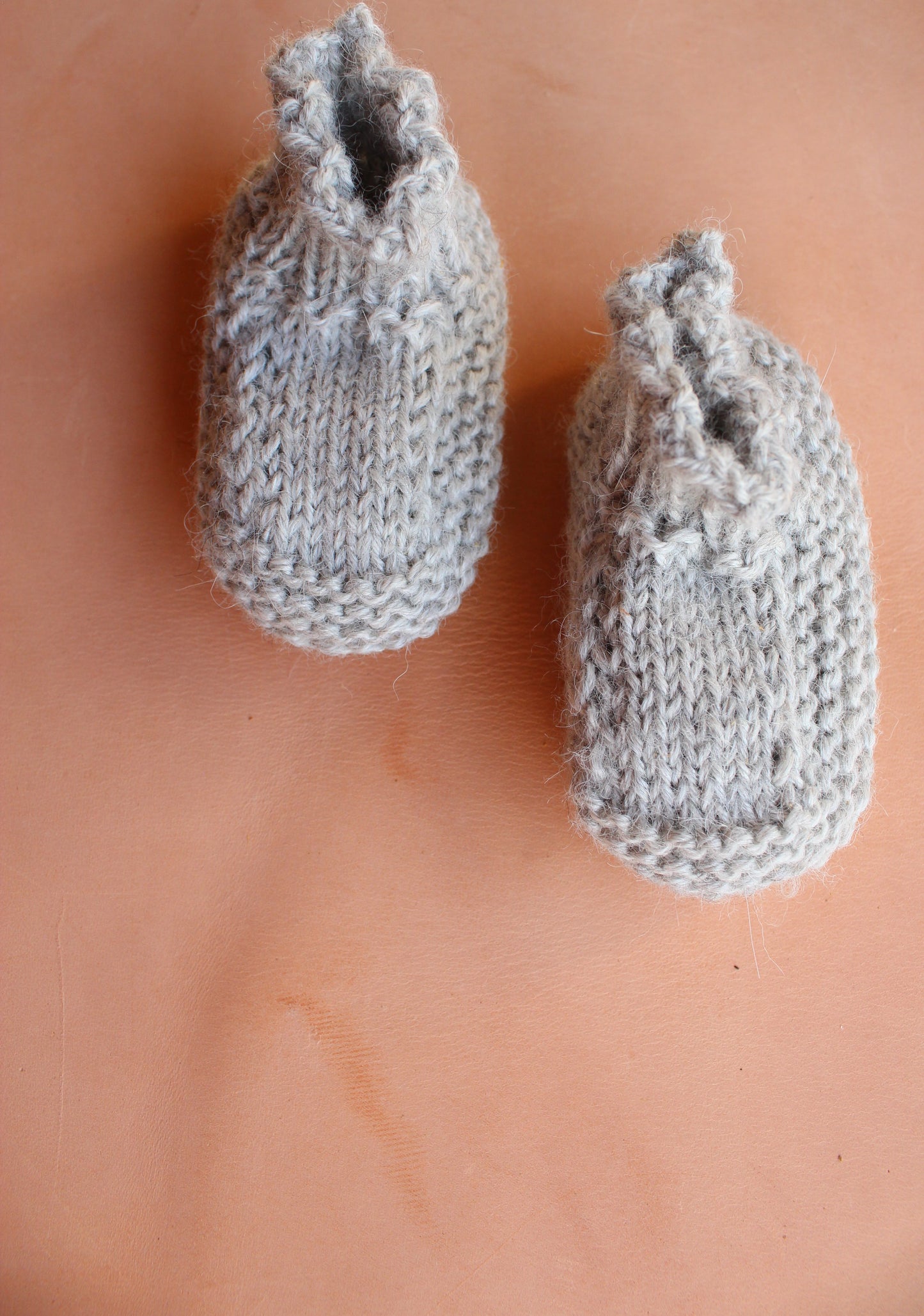 Knitted Bebe Booties